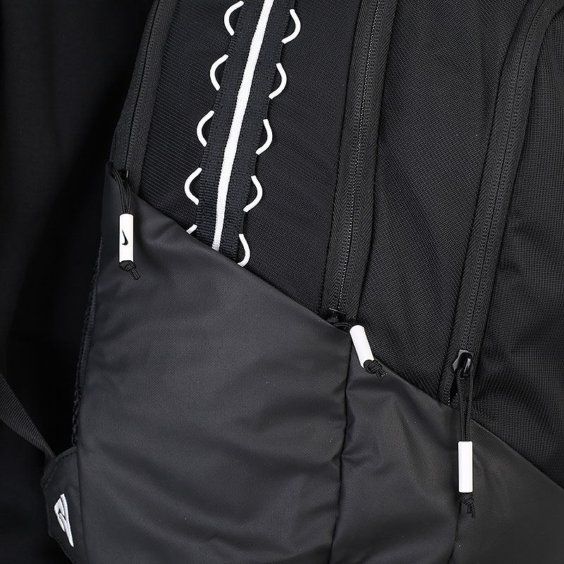  черный рюкзак Nike Giannis Backpack 29L DA9865-010 - цена, описание, фото 4
